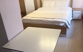 Itan'S Apartment-Lovely Guest Apartment In Center