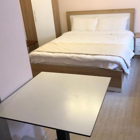 Itan'S Apartment-Lovely Guest Apartment In Center Tirana Esterno foto