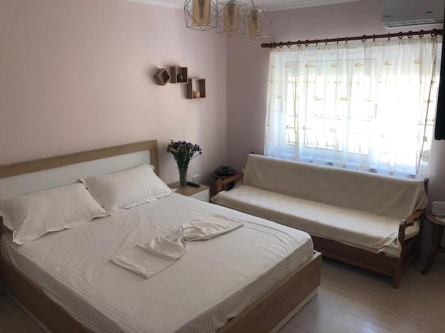 Itan'S Apartment-Lovely Guest Apartment In Center Tirana Esterno foto