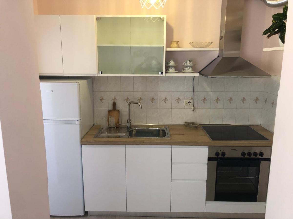 Itan'S Apartment-Lovely Guest Apartment In Center Tirana Esterno foto