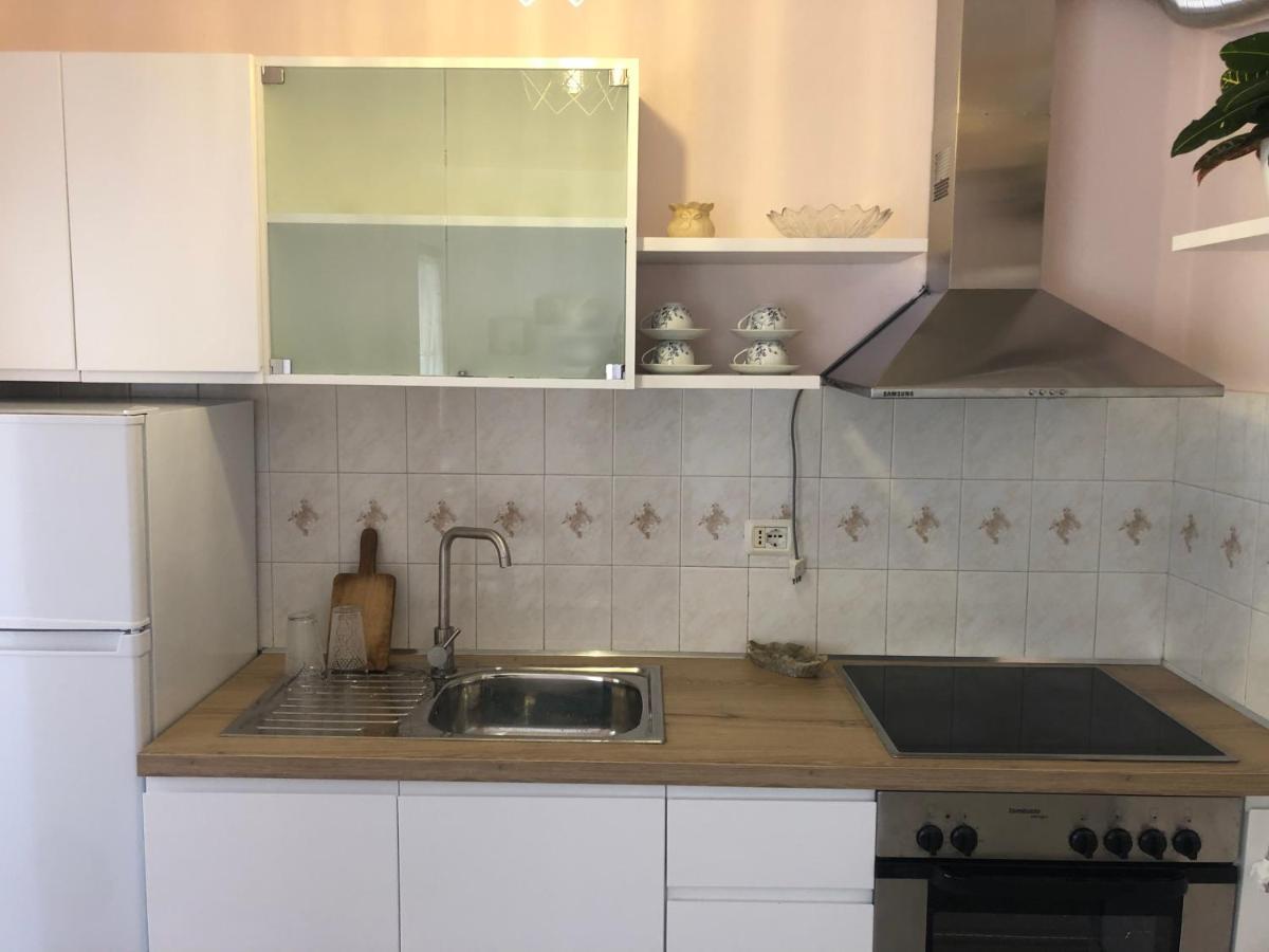 Itan'S Apartment-Lovely Guest Apartment In Center Tirana Esterno foto